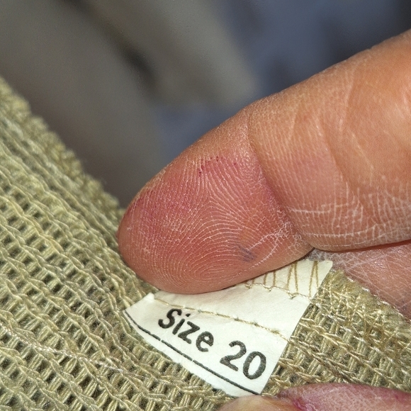 European Club LTD. Vest Plus Sz 20 Woven Fabric Button Down Beige P2P 23" L 31" - Picture 8 of 9